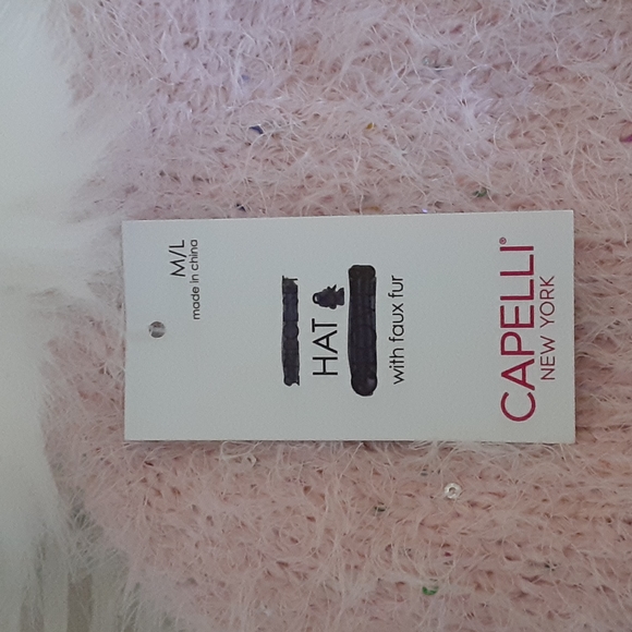 Girls winter hat - Picture 6 of 7